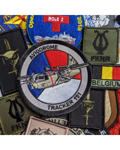 Emblemas, emblemas e emblemas bordados personalizados
