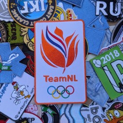 Emblemas bordados, patches...