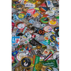 Emblemas, emblemas e emblemas bordados personalizados